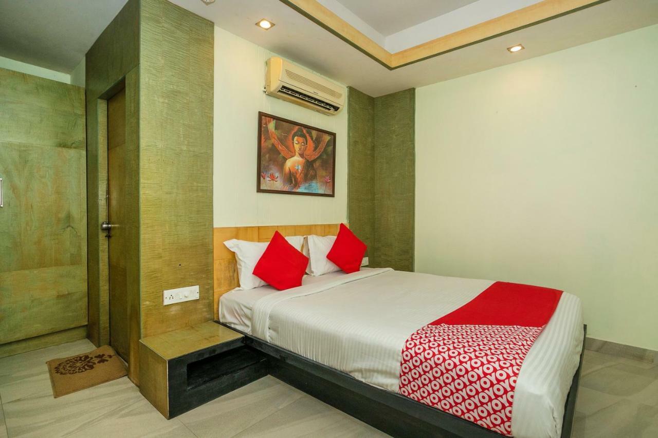 Capital O 3246 The Bouvice Hotel Bangalore Exterior foto